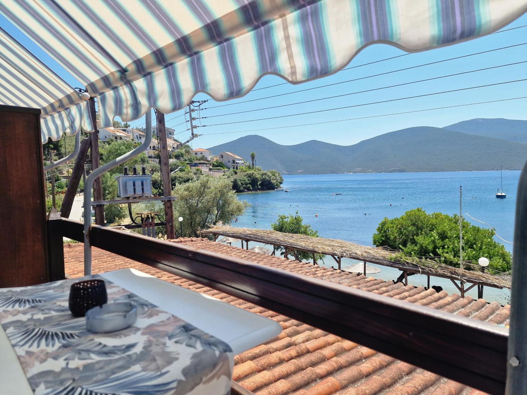 Salonikios Apartment เตเลออส ภายนอก รูปภาพ