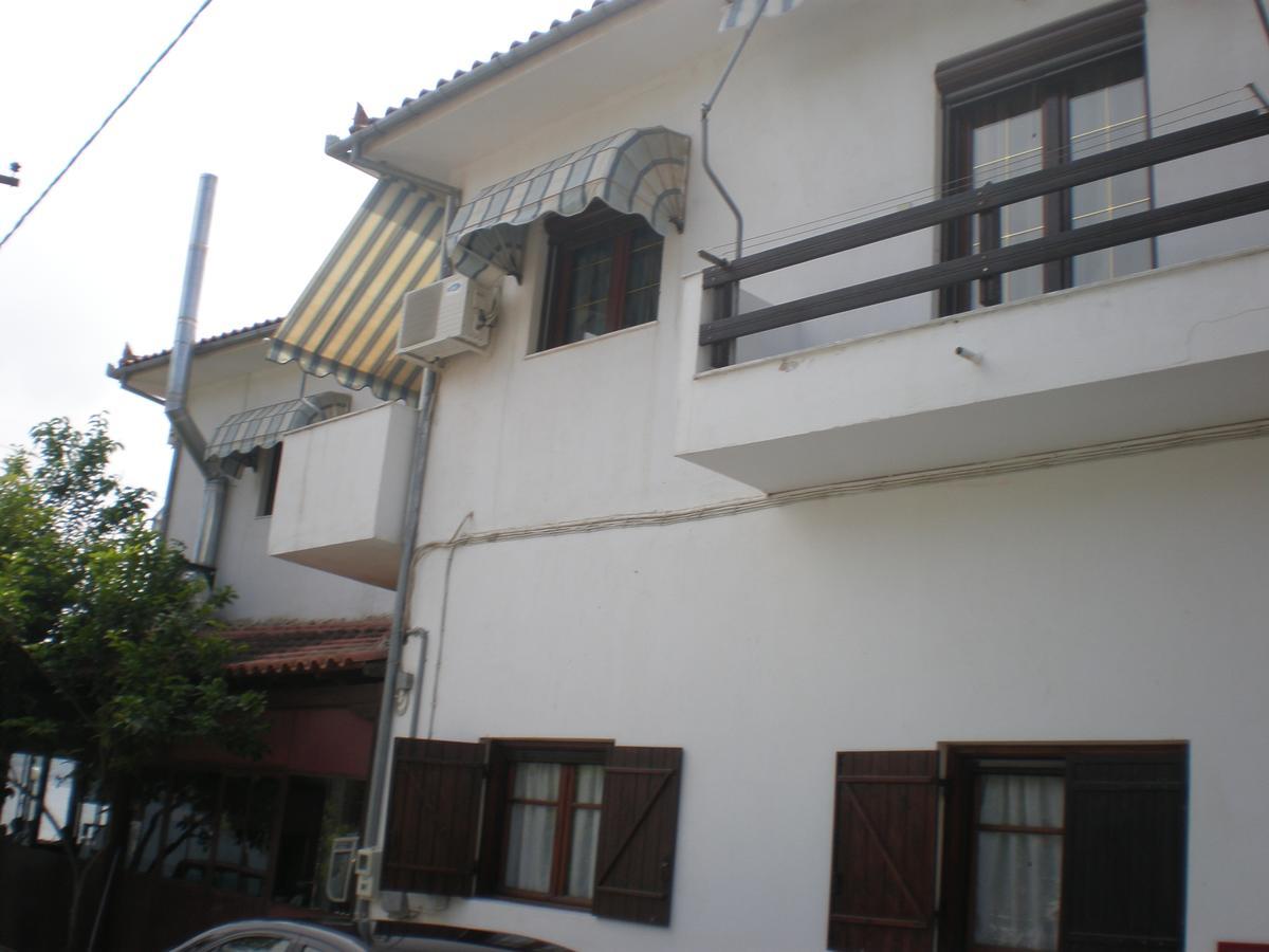 Salonikios Apartment เตเลออส ภายนอก รูปภาพ